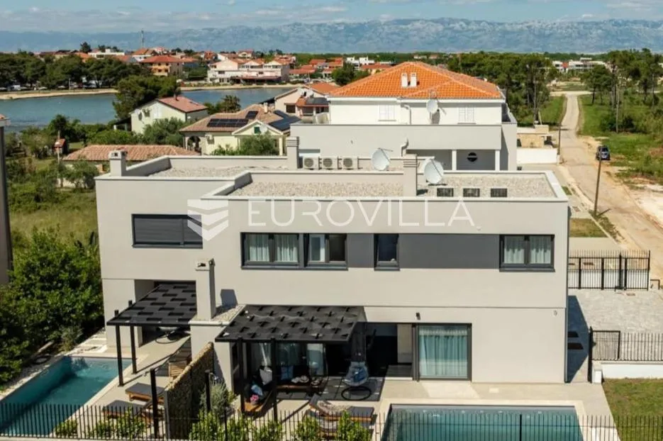 zadar, privlaka luksuzna dizajnerska vila s bazenom neto korisne površine 134,83 m² - slika 5