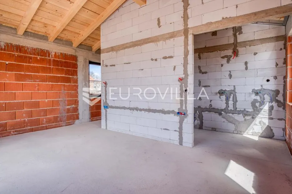 istra, okolica bala, kamena dizajnerska kuća 176 m² s bazenom - slika 19