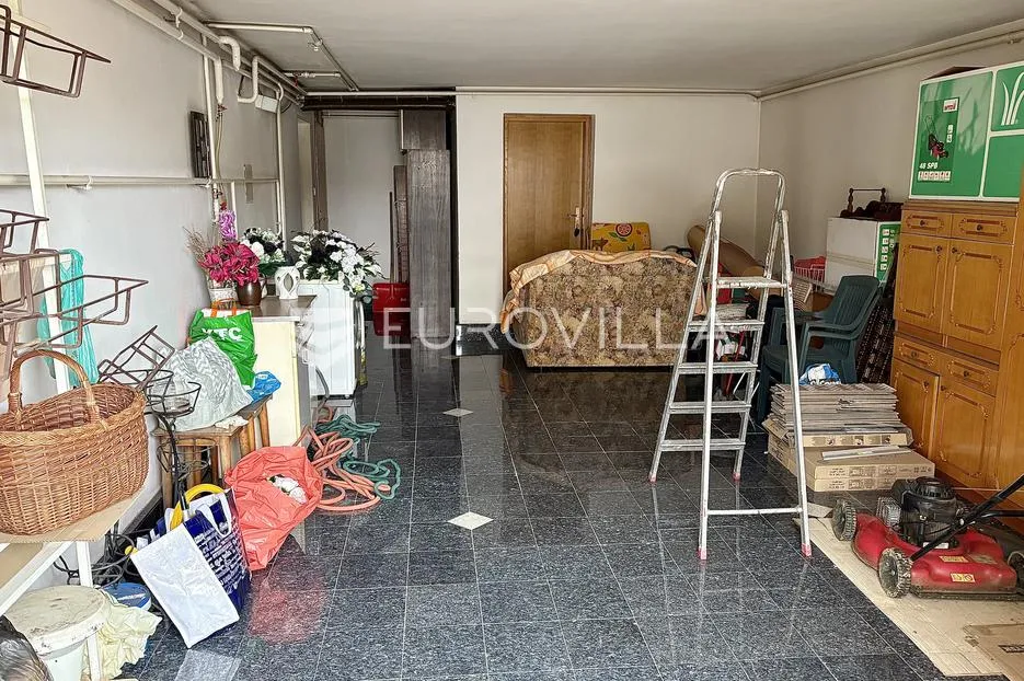 bjelovar, centar, obiteljska kuća površine 385 m² - slika 13