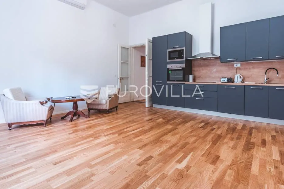 zagreb, centar, dvosoban stan 65 m² - slika 1