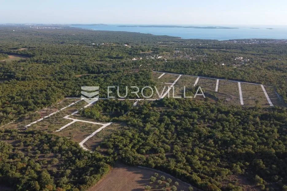vodnjan, mandriol, poljoprivredna parcela s putem 429 m², 900 m od mora - slika 2