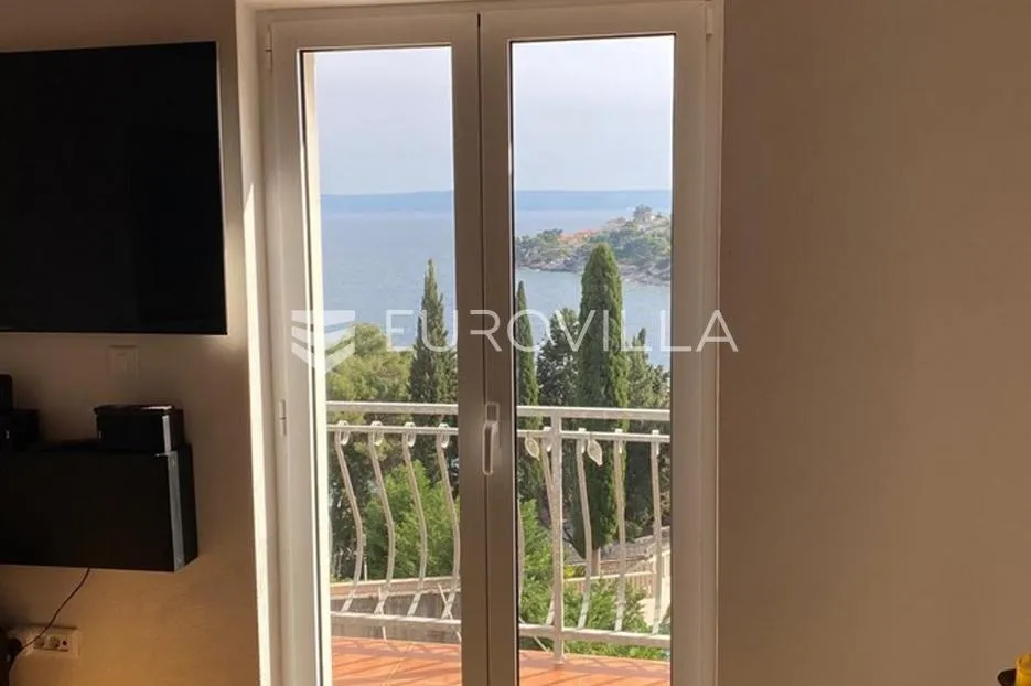 sumartin, trosobni apartman s pogledom na more, površine 83 m² - slika 13