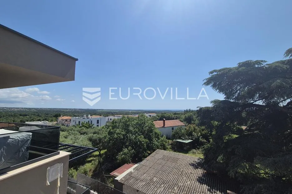 istra, tar, stan s pogledom na stari grad i more - slika 3
