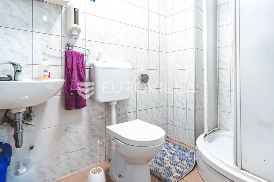 zagreb, jankomir, uredsko proizvodno skladišna poslovna zgrada nkp 326 m2 - slika 2