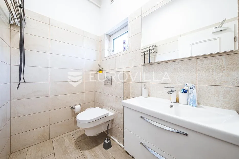 samobor, prekrasna moderna kuća 301 m² - slika 30