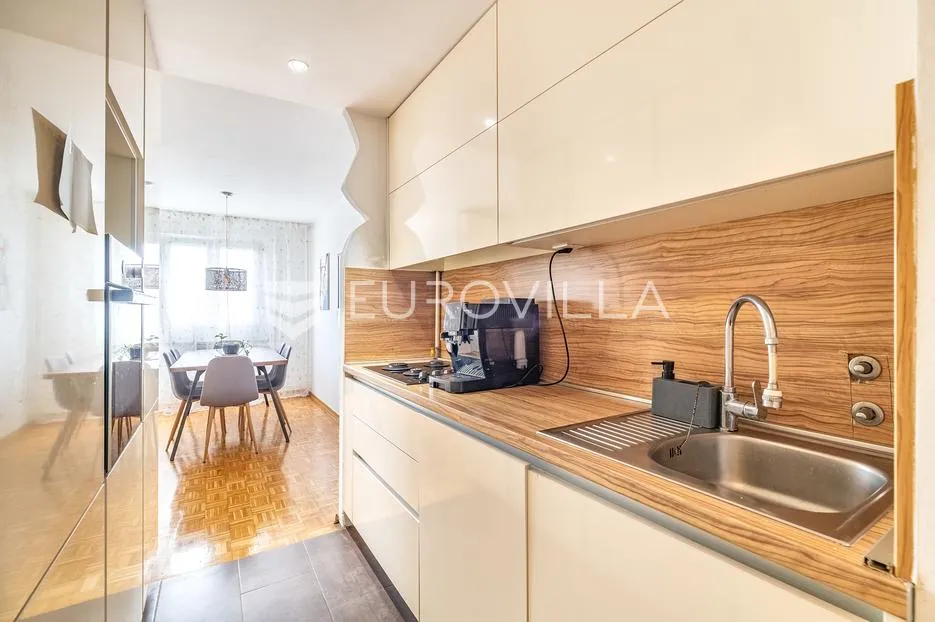 zagreb, prečko, uređen trosoban stan površine 74,12 m² - slika 4