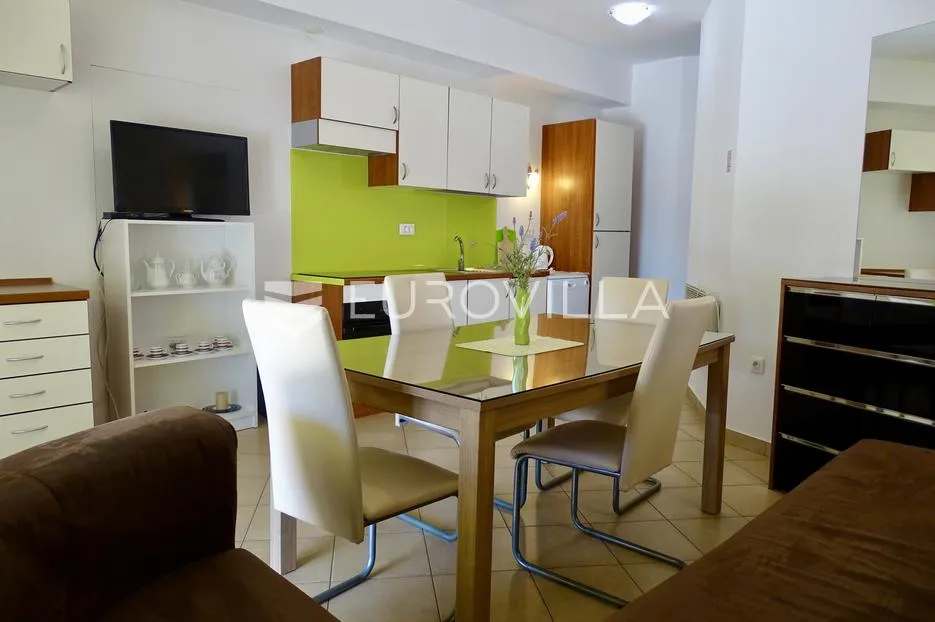 kastav, brestovice, trosoban stan, 95 m², terasa, loggia - slika 9