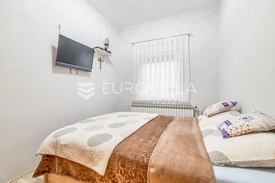 zagreb, vrapče, dvojna kuća 222 m2, prilika za investiciju - slika 3