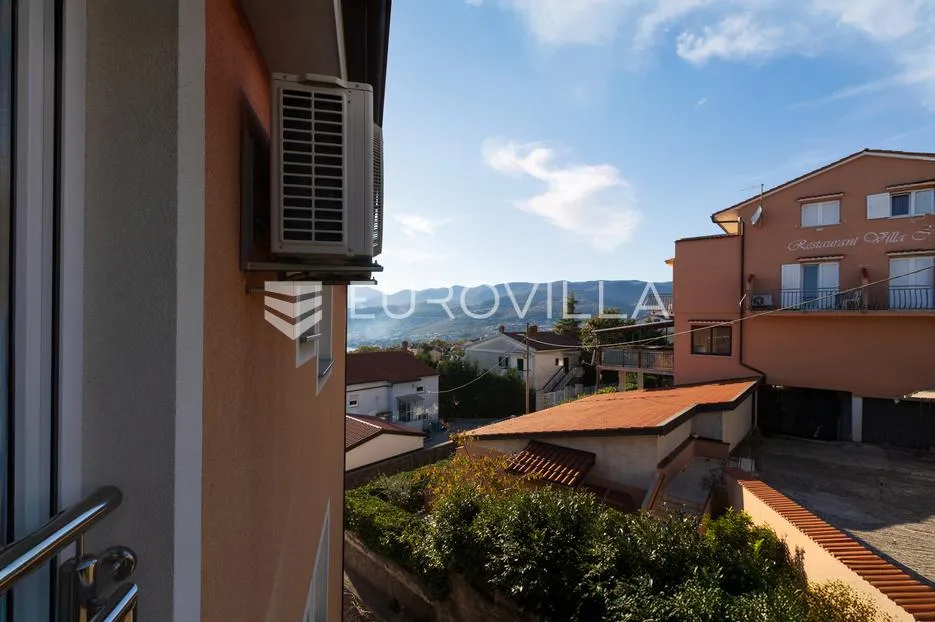 kastav, brestovice, četverosoban stan 85 m² s dnevnim boravkom u potkrovlju, dugoročni najam - slika 17