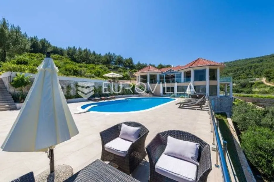 korčula, atraktivna vila prvi red do mora - slika 33