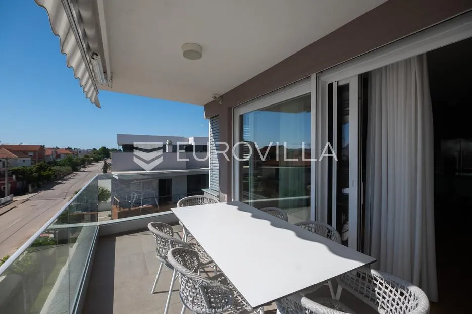 zadar, borik, luksuzan penthouse površine 137,26 m² s terasama na top lokaciji - slika 19