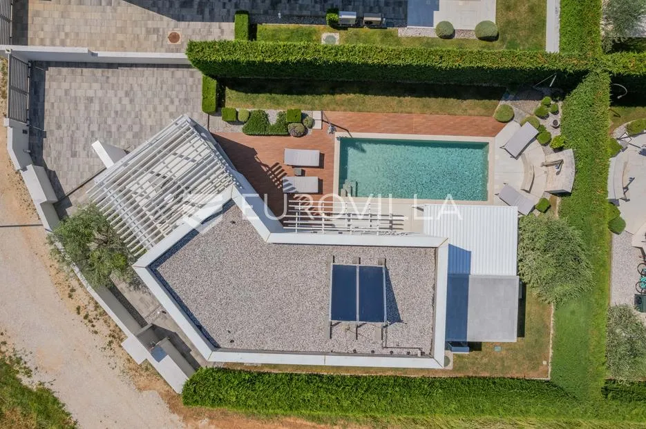 istra, funtana, moderna vila 179 m² s bazenom i privatnim parkingom - slika 28