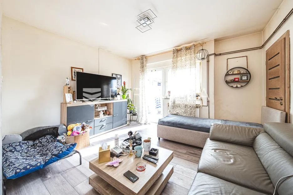 zaprešić okolica, brdovec, predivna kuća s 3 garaže 316 m² - slika 5