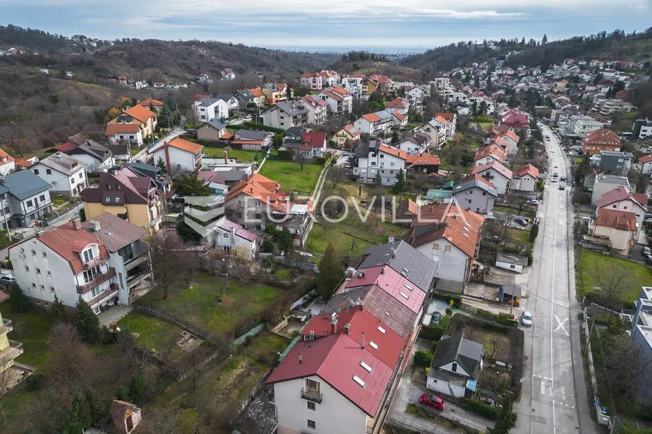 zagreb, mlinovi, odlična kuća u nizu s vrtom, garaža - slika 35