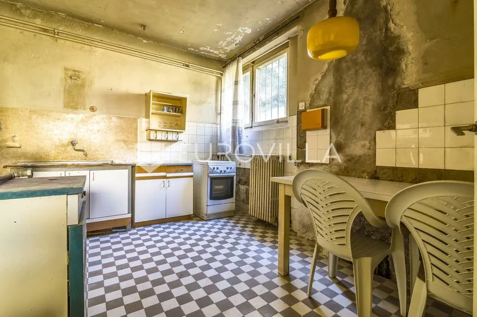 tuškanac zemljište 1.400 m² sa kućom 500 m² - slika 10