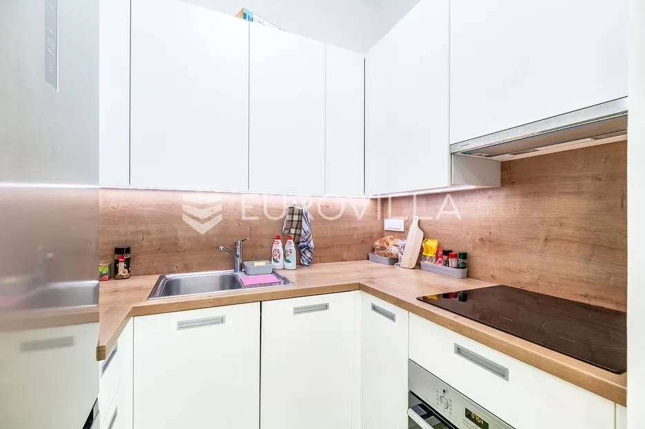 zagreb, prečko, novouređen ulični lokal u prizemlju, 43.77 m² - slika 3