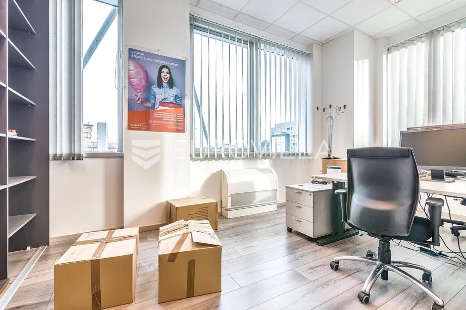 zagreb, radnička, funkcionalan poslovni prostor 118 m² na 1. katu poslovne zgrade - slika 4