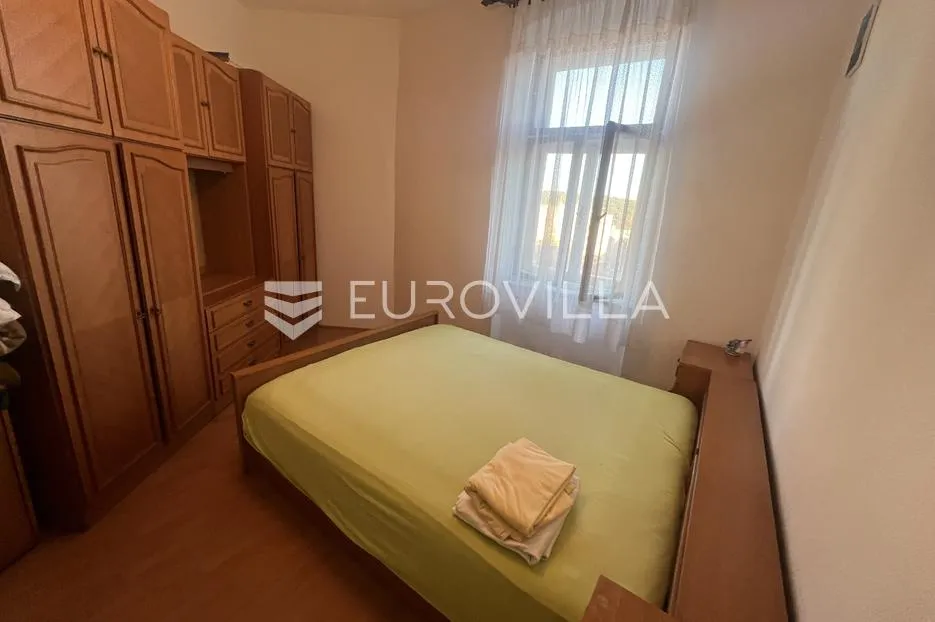 pula, kaštanjer stan u starogradnji 65 m2 - slika 6