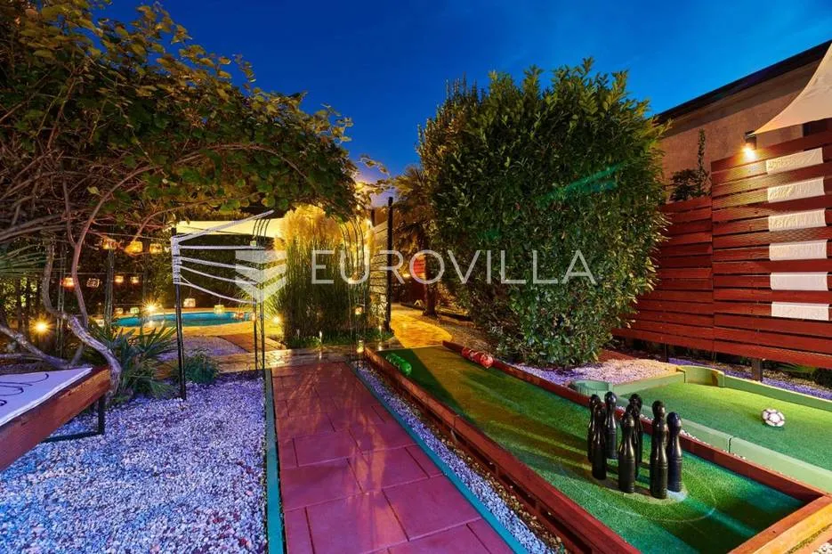 istra, umag, samostojeća kuća s bazenom, 143 m² - slika 24