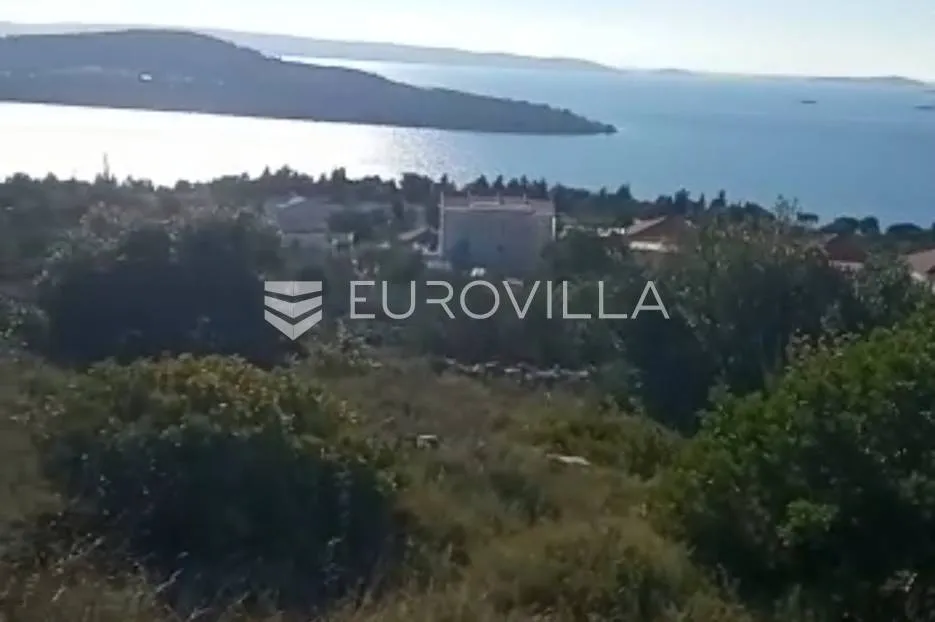 split okolica- trogir- seget, građevinsko zemljište 10.164m2 600m od mora - slika 5