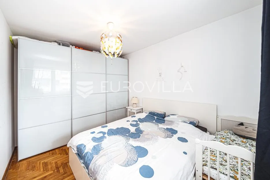 zagreb, špansko, predivan trosoban stan 69 m² - slika 9