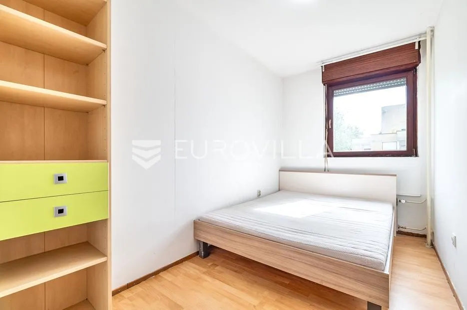 zagreb, dugave, trosoban stan 66 m² na 3. katu stambene zgrade - slika 5