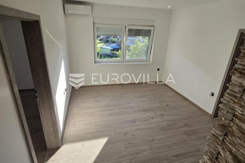 lužani, oriovac, renoviran trosobni stan, 62 m² - slika 2