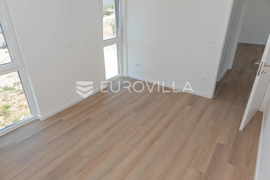 tribunj, novogradnja, stan na drugom katu, 86,16 m² - slika 9