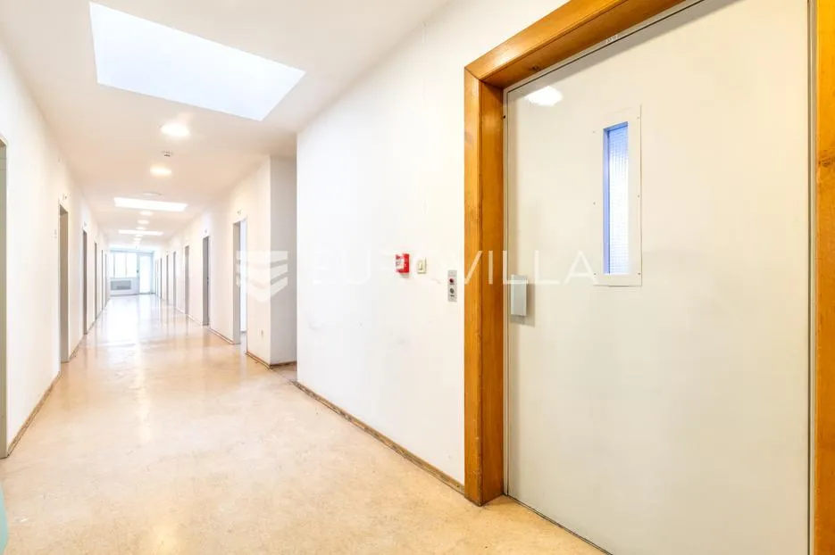 zagreb, savica, poslovni prostor uredske namjene 452 m² na 2. katu poslovne zgrade - slika 8