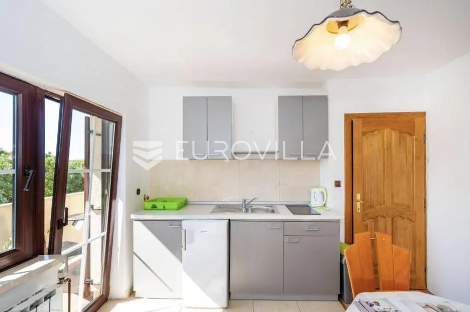 pag, novalja, villa sa 8 uhodanih apartmanskih jedinica i restoranom, pogled na more - slika 2