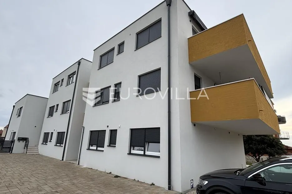 Novigrad, novogradnja, dvosoban stan na drugom katu 69,84 m²