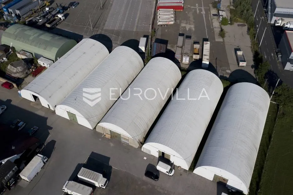 poslovni kompleks u sesvetama s 18.000 m2 zemljišta - slika 2