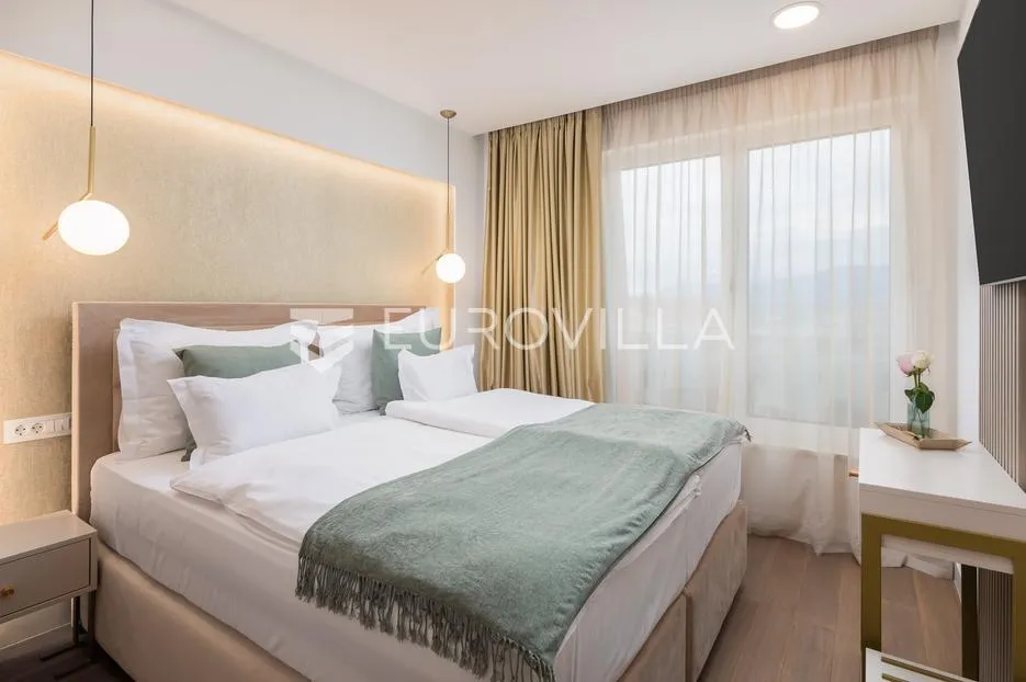 podstrana, luksuzna vila s bazenom i spa zonom - slika 35