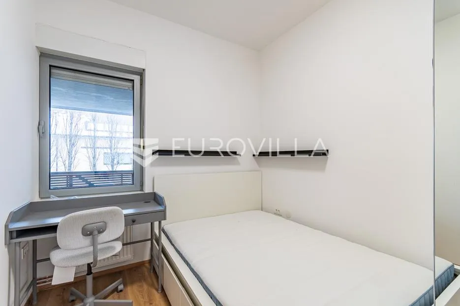 varaždin, centar trosoban stan površine 76,60 m² - slika 5