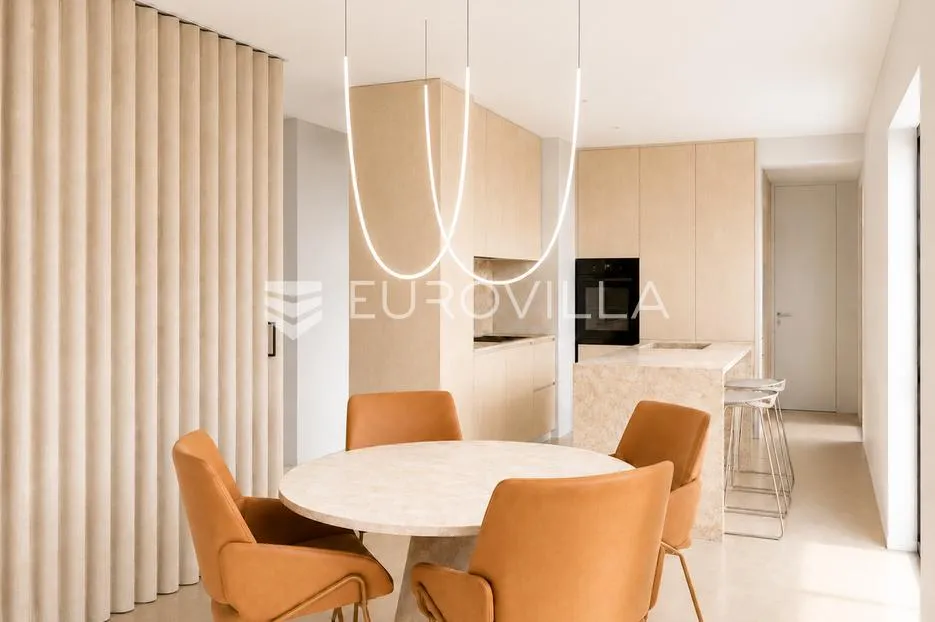 zagreb, pantovčak, ekskluzivan četverosoban stan 104 m² - slika 16