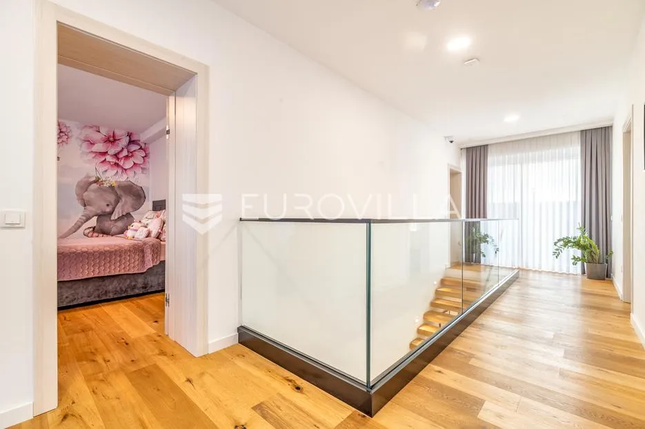 zaprešić, kalamiri, moderna novoizgrađena kuća na odličnoj lokaciji, 330 m2 - slika 10