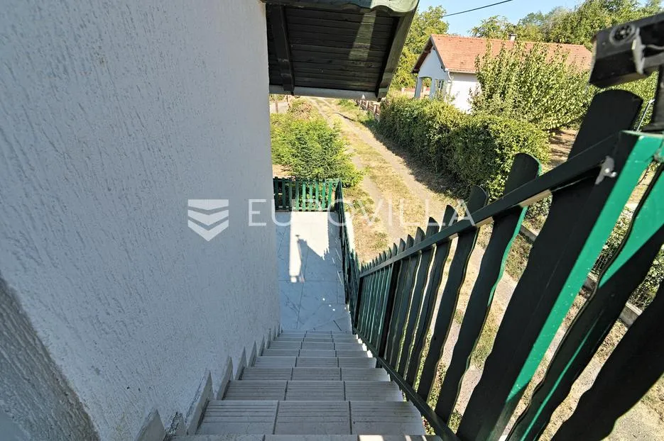 aljmaš, prodaje se lijepa i uređena vikendica površine 87 m² - slika 8