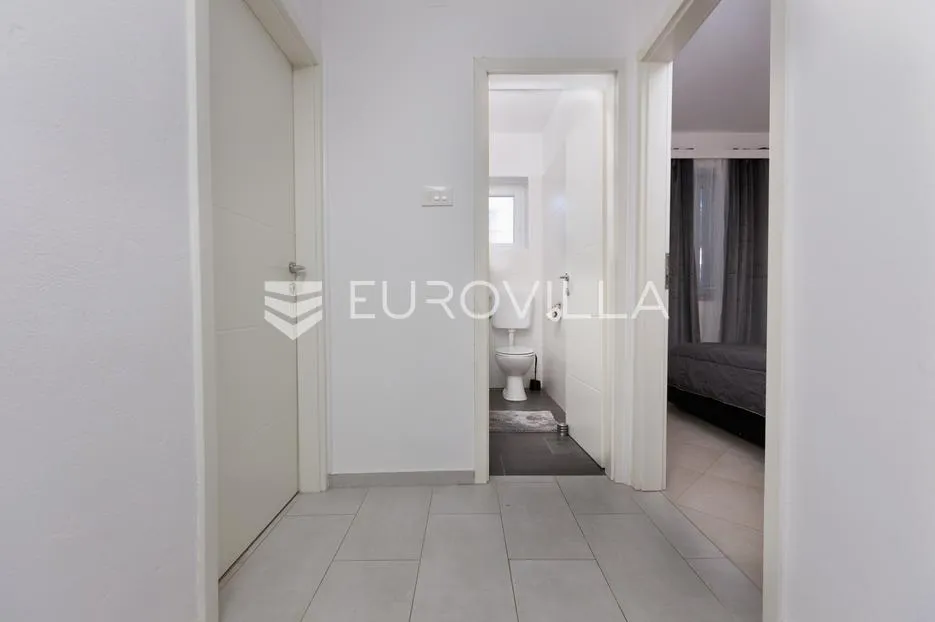 senj, kuća 160 m² s vrtom i pogledom na more - slika 8