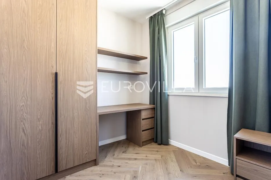 vodice, luksuzna vila s bazenom, novogradnja, parcela 480 m² - slika 25