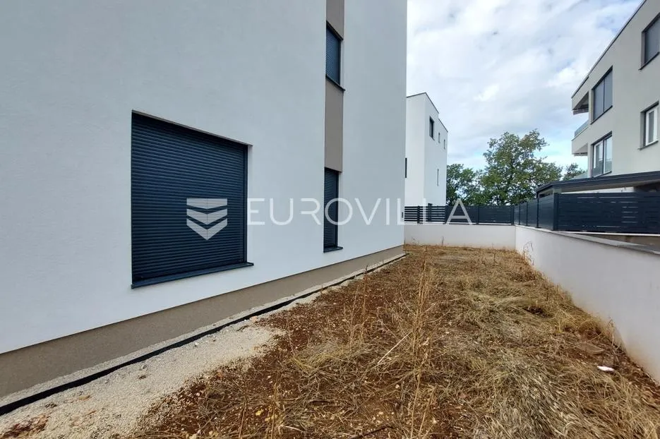 istra, pula, štinjan, stan s velikim privatnim vrtom 950m od plaže - slika 7