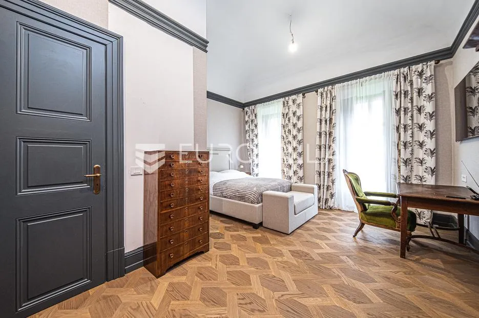 zagreb, gornji grad, demetrova ulica, luksuzan peterosoban stan 260 m² u palači s atrijem - slika 5