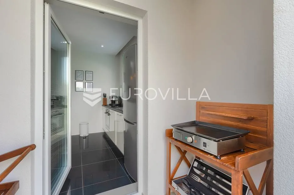 rovinj, rovinjsko selo, prekrasna villa s wellnessom i bazenom, 224 m² - slika 55