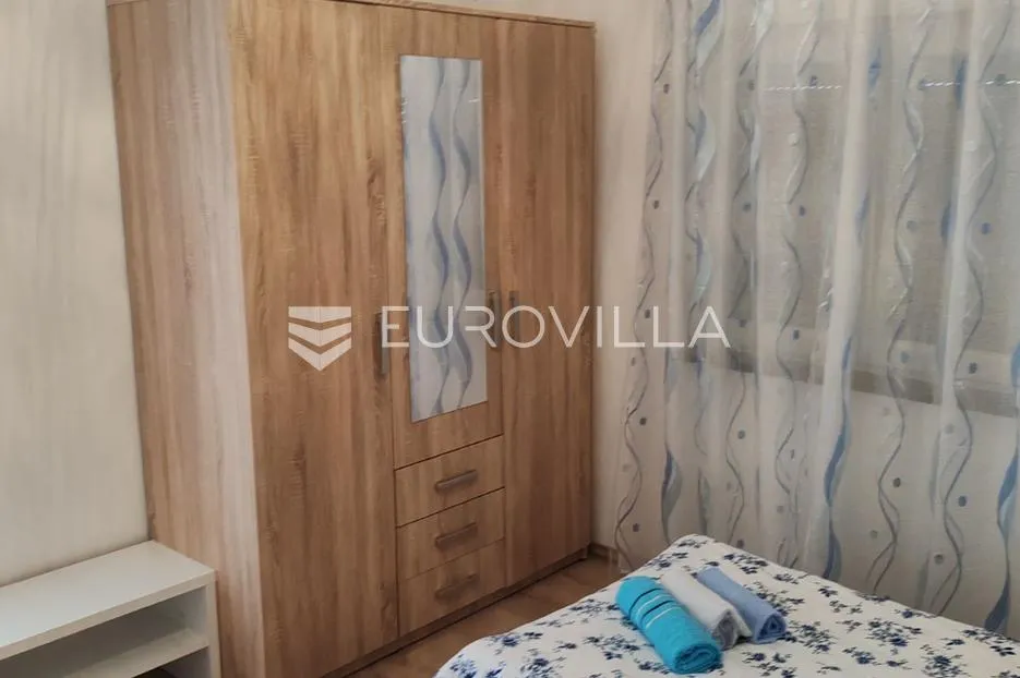 istra, tinjan, samostojeća kuća s bazenom i okućnicom 350m2 - slika 44