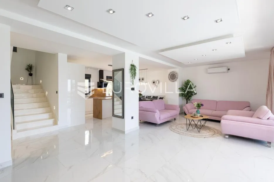 primošten, prekrasna vila s bazenom i pogledom na more, 311,56 m² - slika 5