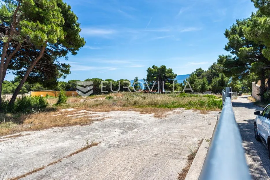 brač, bol, tri građevinska zemljišta s dozvolama, 1.983 m² - slika 3