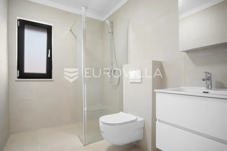istra, svetvinčenat, cukrići, vila 155 m², terasa s ljetnom kuhinjom, bazen, 2 parkirna mjesta - slika 14