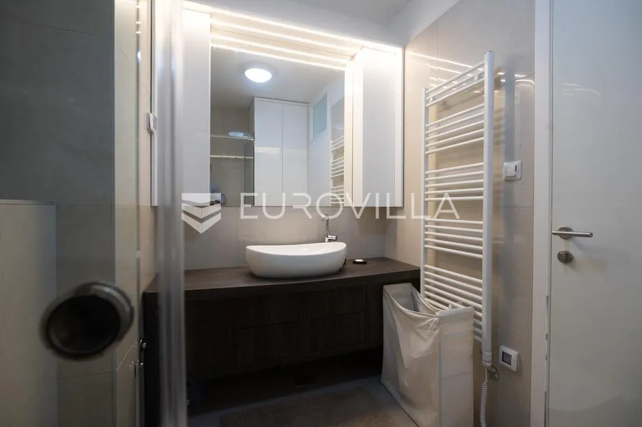 zadar, borik, luksuzan penthouse površine 137,26 m² s terasama na top lokaciji - slika 25