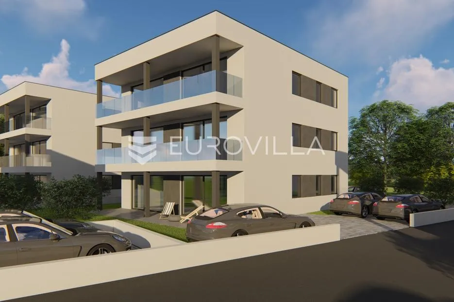 istra, medulin, prostrani stan s 4 spavaće sobe, parking, lift - slika 5