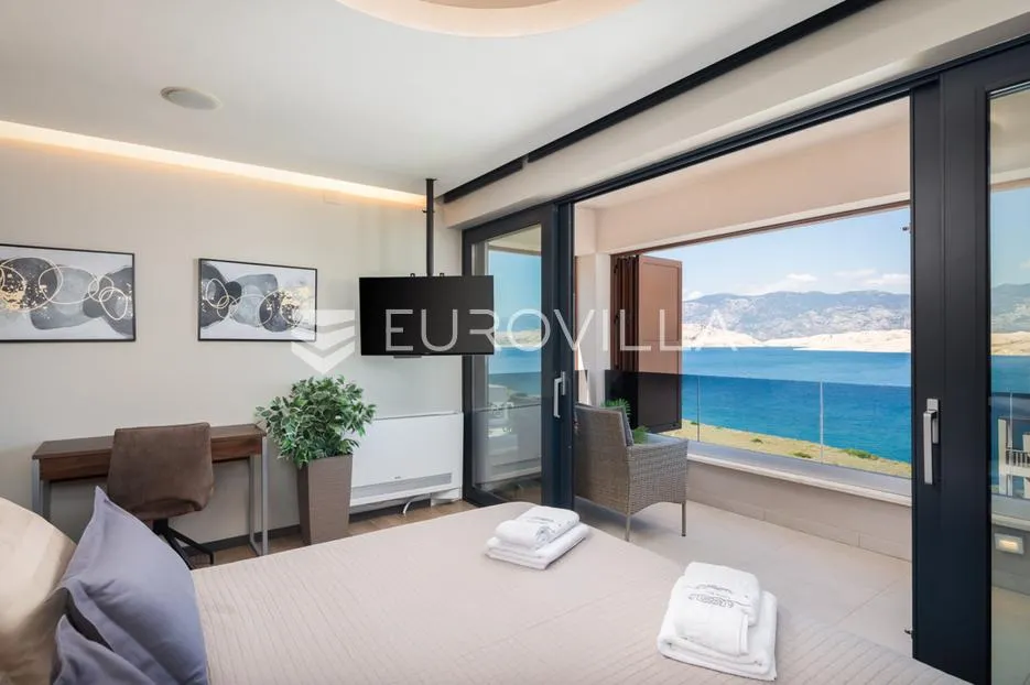 pag prekrasna villa sa pogledom na more 350 m² na 200 metara od mora - slika 22