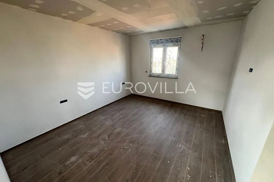 istra, svetvinčenat, kvalitetna moderna kuća 180 m² s bazenom 24 m² i garažom - slika 22